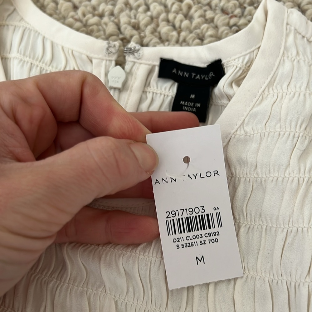 Ann Taylor Smocked Peplum Top - M - Picture 6 of 6